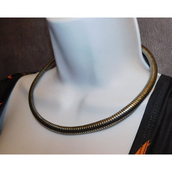 Modern Futuristic Springy Silver Tone Collar Necklace - Picture 5 of 5